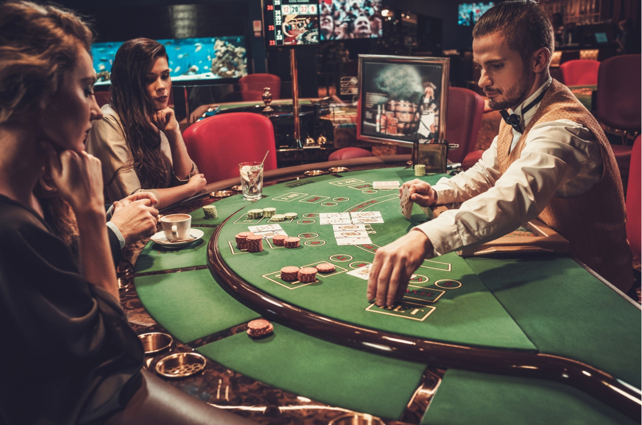 Blackjack casino gamble iassociate 2017